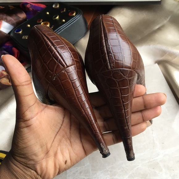 Prada pumps - Picture 4 of 5